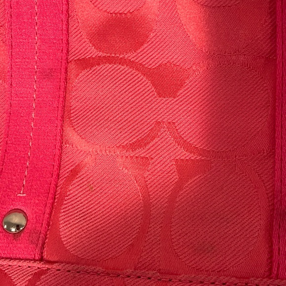 Pink Coach crossbody bag - Picture 3 of 11